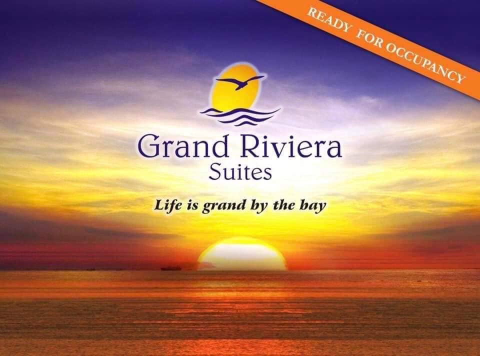 Live by The Bay: The Grand Riviera Suites