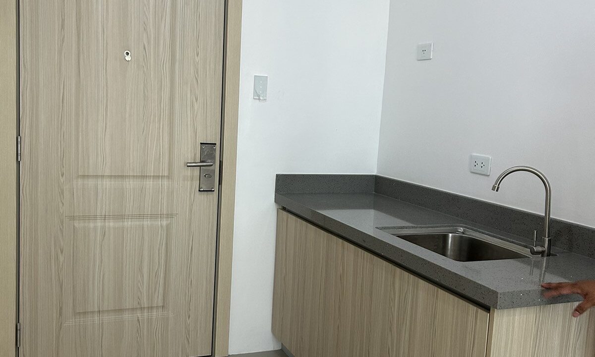 Harbour Park Kitchen Side