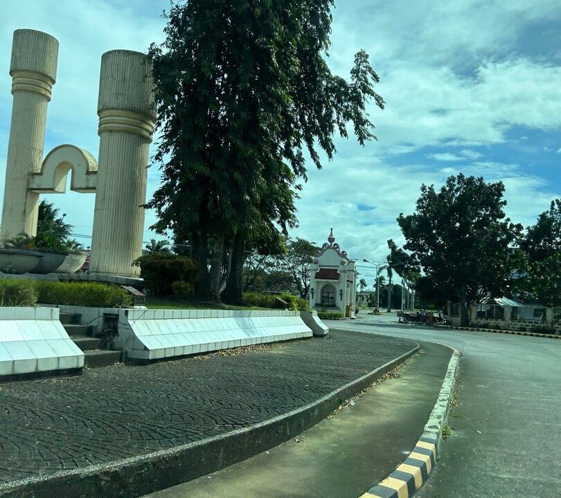 Manggahan Entrance